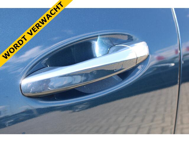 Mercedes-Benz Cla Shooting Brake 250e AUT8 AMG Line PANORAMADAK SFEER CARPLAY KEY-LESS Go 19''