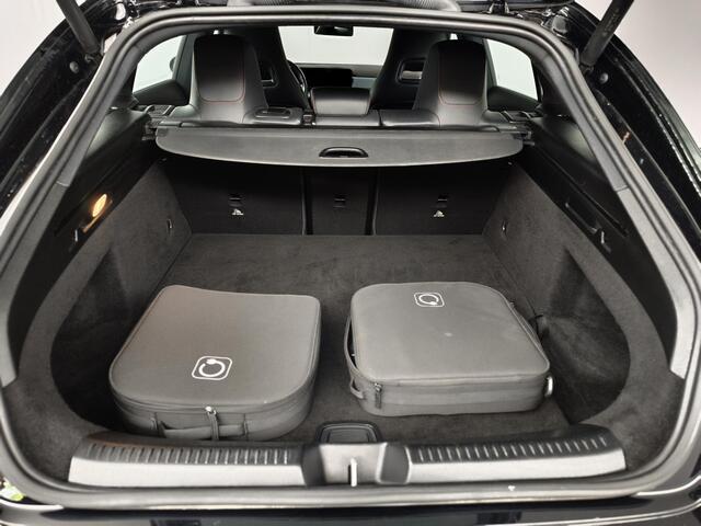 Mercedes-Benz Cla Shooting Brake 250e Hybrid AMG | Trekhaak | Schuif / kanteldak | Apple CarPlay / Android Auto | Achteruitrijcamera |