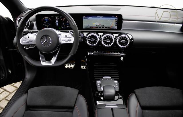Mercedes-Benz Cla Shooting Brake 250 e Premium Plus AMG Pano Ambiance LED BTW