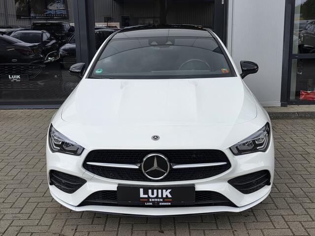 Mercedes-Benz Cla Shooting Brake 250 e AMG Line + PANO DAK + KEYLESS + CAMERA + LED