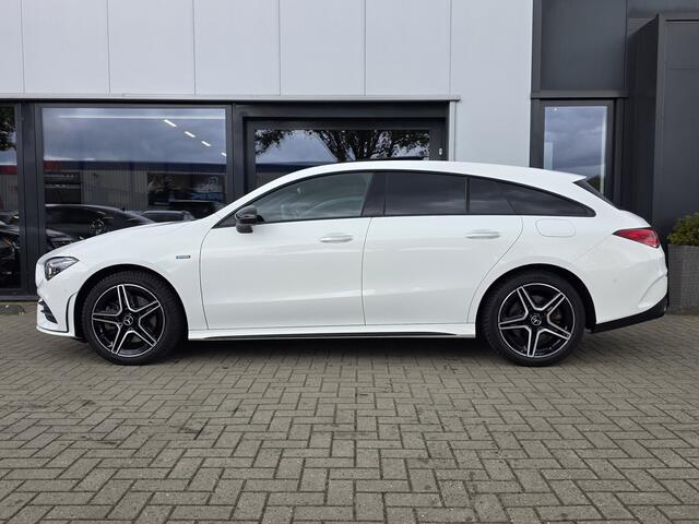Mercedes-Benz Cla Shooting Brake 250 e AMG Line + PANO DAK + KEYLESS + CAMERA + LED