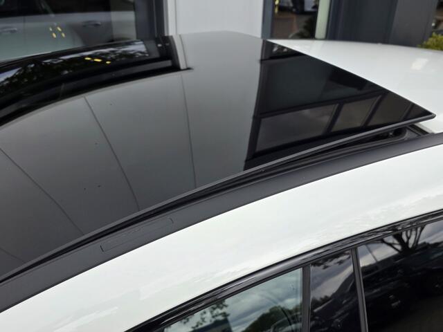 Mercedes-Benz Cla Shooting Brake 250 e AMG Line + PANO DAK + KEYLESS + CAMERA + LED