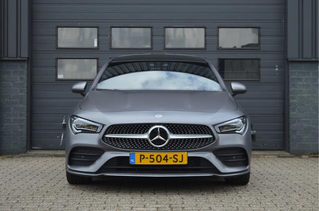 Mercedes-Benz Cla Shooting Brake 200 AMG Line | PANO | ACC | 360 CAM | HUD | SFEERVERLICHTING | TREKHAAK |