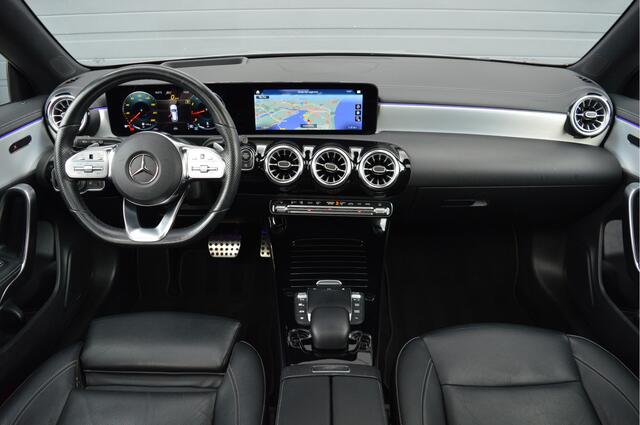 Mercedes-Benz Cla Shooting Brake 200 AMG Line | PANO | ACC | 360 CAM | HUD | SFEERVERLICHTING | TREKHAAK |
