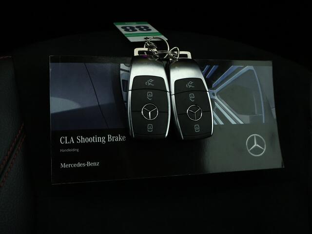Mercedes-Benz Cla Shooting Brake Shooting Brake 180 AMG | Keyless Go | Sfeerverlichting | Car Play | Stoelverwarming | Parkeerpakket met Camera | Inclusief 24 maanden Mercedes-Benz Certified garantie voor Europa.