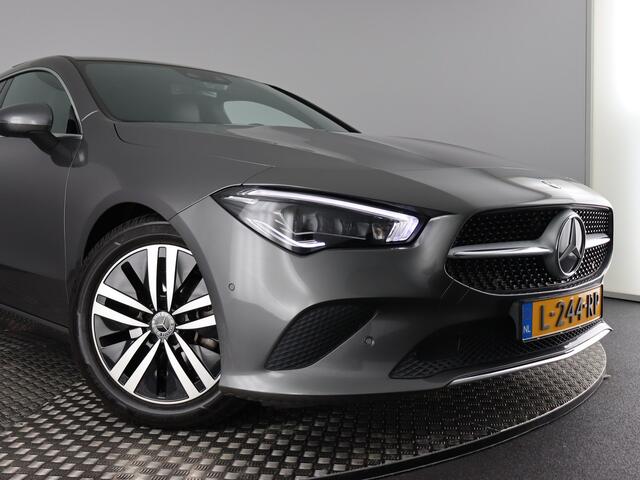 Mercedes-Benz Cla Shooting Brake 200 Business Solution Luxury (NL-Auto / Afn. Trekhaak / Pano / Sfeerverl. / Elek. Achterklep / Matrix Led)