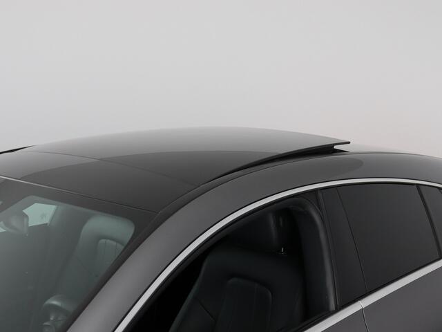 Mercedes-Benz Cla Shooting Brake 200 Business Solution Luxury (NL-Auto / Afn. Trekhaak / Pano / Sfeerverl. / Elek. Achterklep / Matrix Led)