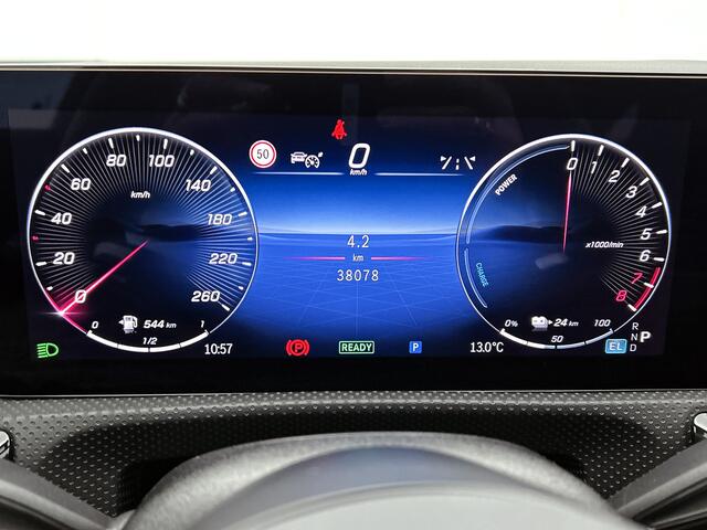 Mercedes-Benz Cla Shooting Brake 250 e AMG Plug-In Hybride AMG Line | Night Pakket | Trekhaak | Sfeerverlichting | Ledkoplampen | Achteruitrijcamera | KeyLess-Go. Inclusief 24 maanden Mercedes-Benz Certified garantie voor Europa.
