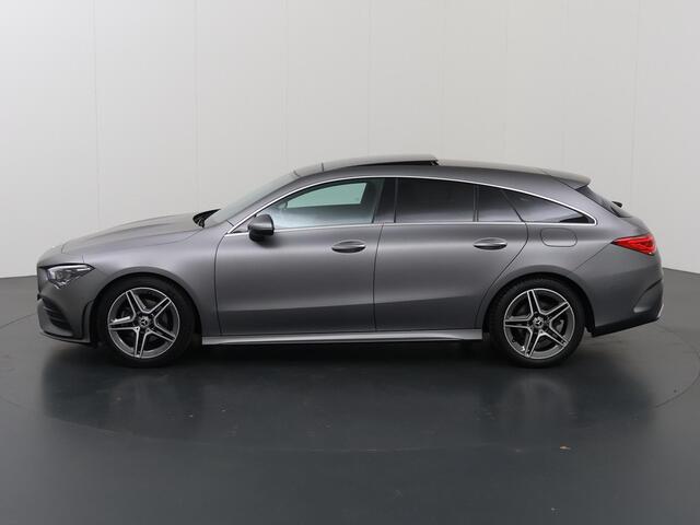 Mercedes-Benz Cla Shooting Brake 180 Business Solution AMG | Panoramadak | Trekhaak | Memory | Stoelverwarming | Sfeerverlichting |