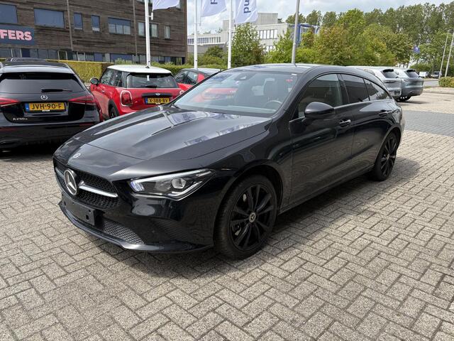 Mercedes-Benz Cla Shooting Brake 250 e AMG Line | Panoramadak | Stoelverwarming | Achteruitrijcamera | Leder | zomer&winter set