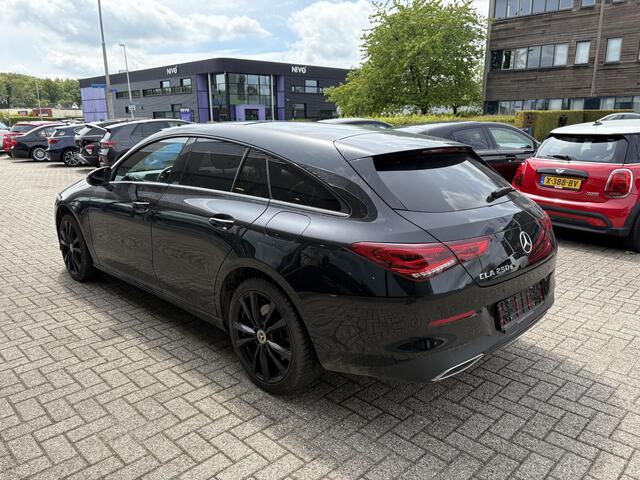 Mercedes-Benz Cla Shooting Brake 250 e AMG Line | Panoramadak | Stoelverwarming | Achteruitrijcamera | Leder | zomer&winter set