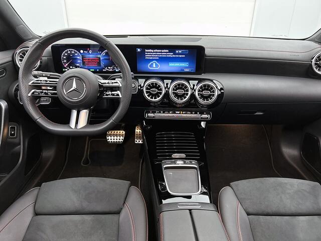 Mercedes-Benz Cla Shooting Brake 250 e Star Edition AMG Plug-In Hybride AMG Line | Night Pakket | Panoramadak | Parkeerpakket met 360°-camera | Memory Voorstoelen. Inclusief 24 maanden Mercedes-Benz Certified garantie voor Europa.