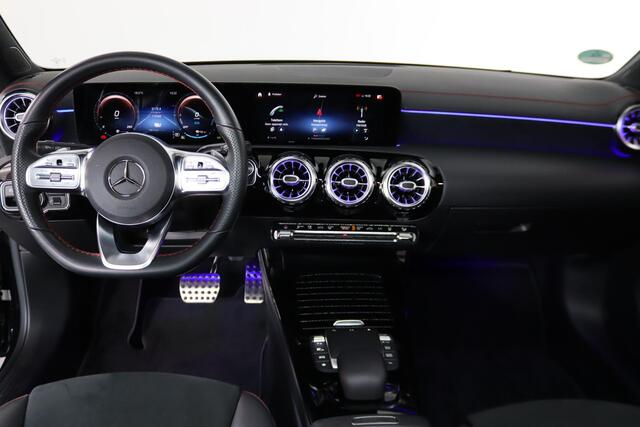 Mercedes-Benz Cla Shooting Brake 250e AMG Line Sfeer, Widescreen, Trekhaak, Night Edition, SOH 95%