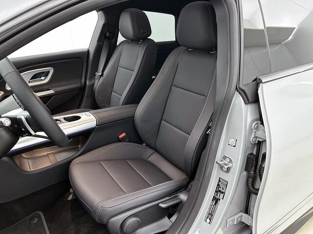 Mercedes-Benz Cla Shooting Brake 250+ Business Solution AMG 85 kWh | Nightpakket | Trekhaak | Massagefunctie | Vast panoramadak | Warmtewerend, donkergetint glas | 18 inch vijfspaaks AMG-velgen | URBAN GUARD |
