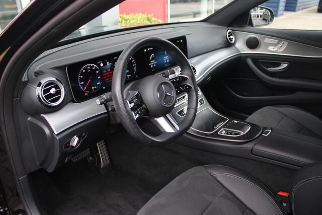 Mercedes-Benz E-KLASSE 300e BUSINESS SOLUTION AMG NIGHT EDITION | AMG-STYLING | LICHTMETALEN VELGEN 19" | 360° CAMERA | | TREKHAAK | MULTIBEAM MATRIX LED KOPLAMPEN | LED ACHTERLICHTEN | ELEKTRISCH VERSTELBARE VOORSTOELEN MET GEHEUGEN FUNCTIE | ALCANTARA / KUNSTLEDEREN BEKLEDIN