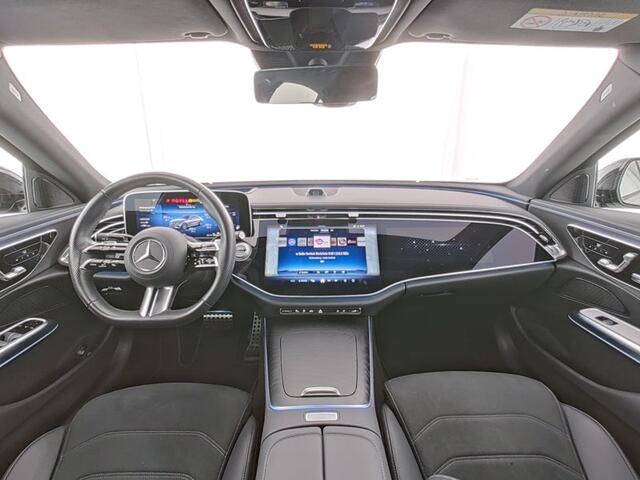 Mercedes-Benz E-KLASSE 300 e AMG Plug-In Hybride AMG Line Advanced Plus | Night Pakket | Trekhaak | MBUX Superscreen | Head-up-Display | Memory Voorstoelen. Inclusief 24 maanden Mercedes-Benz Certified garantie voor Europa.