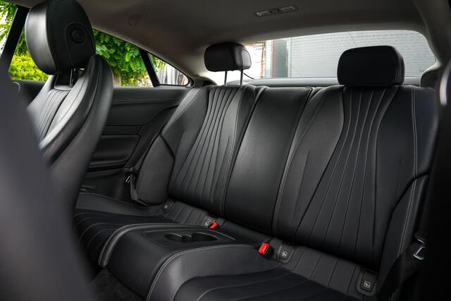 Mercedes-Benz E-KLASSE Coupé 200 Panoramadak Adapt. Cruise Ambient Widescreen Keyless 19''LM