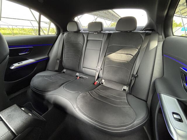 Mercedes-Benz E-KLASSE 300 e AMG Line | Winter pakket | Distronic | Sfeerverliching | Stoelverwarming |