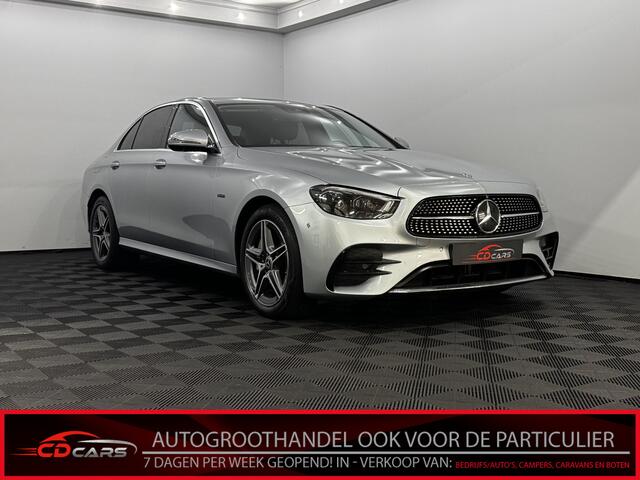 Mercedes-Benz E-KLASSE 300 de AMG Line Leder, 360 Camera, Navi, Sfeerverlichting, Stoelverwarming, Cruise control adaptief