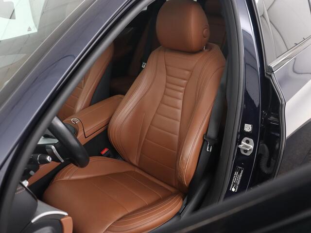 Mercedes-Benz E-KLASSE 300e AMG | Panoramadak | Adaptive cruise | Nappaleder | 360 Camera | Matrix LED | Trekhaak | Burmester | Navigatie | Stoelverwarming | Park Assist | Sfeerverlichting | PHEV | Plug In