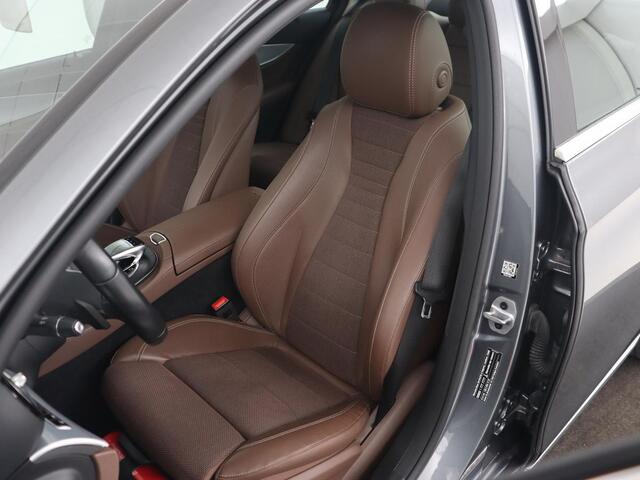 Mercedes-Benz E-KLASSE 300 e 4MATIC Avantgarde | Adaptive Cruise | 360 Camera | Stoelverwarming | Carplay | Navigatie | Virtual Cockpit | Sfeerverlichting