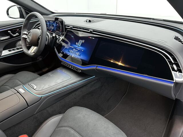 Mercedes-Benz E-KLASSE 300 e Sport Edition | Premium pakket | Trekhaak | Nightpakket | Winter pakket | Adaptieve Cruise Control | Burmester® 4D surround sound system | MBUX Superscreen | Parkeerpakket met 360°-camera |