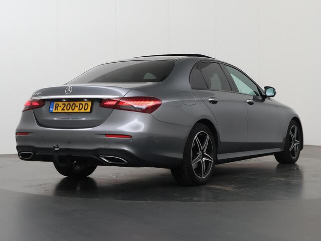 Mercedes-Benz E-KLASSE 200 AMG Line | Night | Burmester | Trekhaak | Panoramadak | Sfeerverlichting | Stoelverwarming |