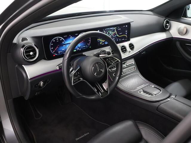 Mercedes-Benz E-KLASSE 200 AMG Line | Night | Burmester | Trekhaak | Panoramadak | Sfeerverlichting | Stoelverwarming |