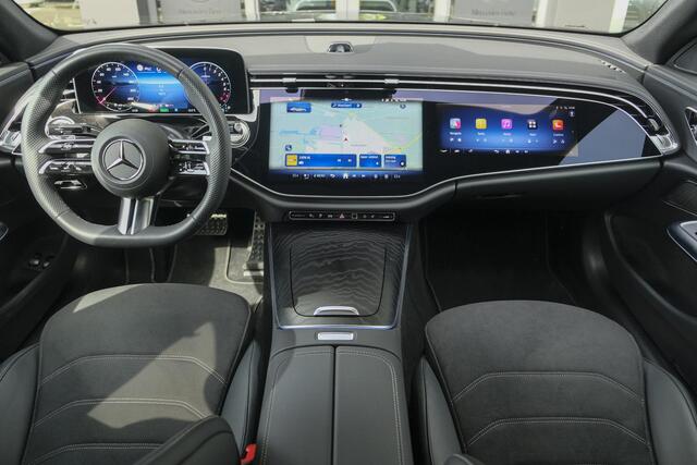 Mercedes-Benz E-KLASSE E300e AMG 313pk Hybrid Panoramadak Superscreen Night pakket MBUX Digital light NLauto Keyless 20" LMV