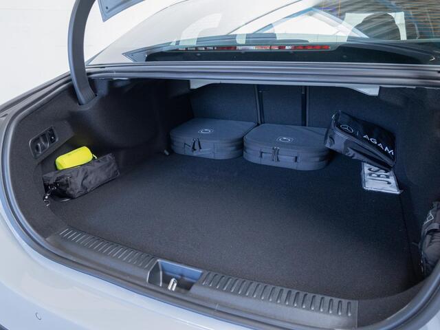 Mercedes-Benz E-KLASSE Limousine 300 e Sport Edition Premium PLUS | panorama dak | Trekhaak