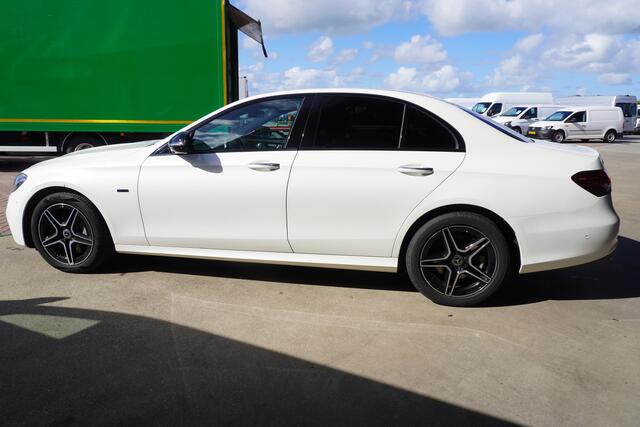 Mercedes-Benz E-KLASSE 300 de 195PK AMG Line Diesel/Elektrisch Climate | Navi | 360 Camera
