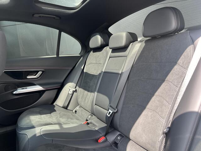 Mercedes-Benz E-KLASSE 300 e AMG Line