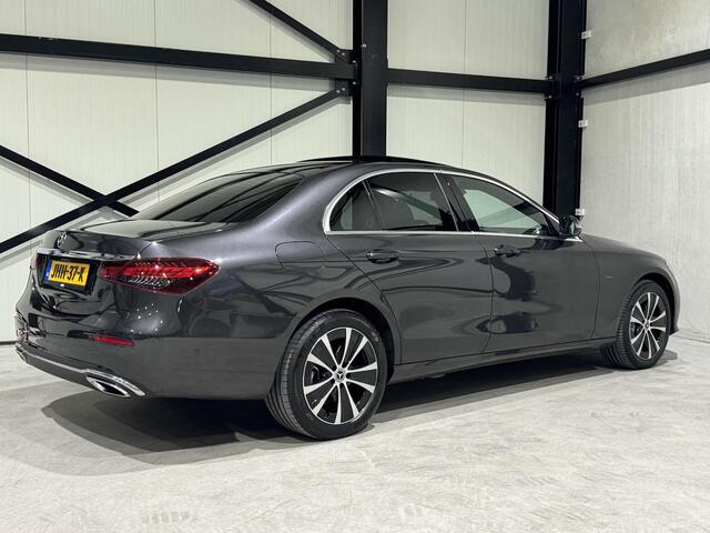 Mercedes-Benz E-KLASSE 300 e Business Solution Aut. | panorama | sfeer verlichting | leder | SOH 95% |