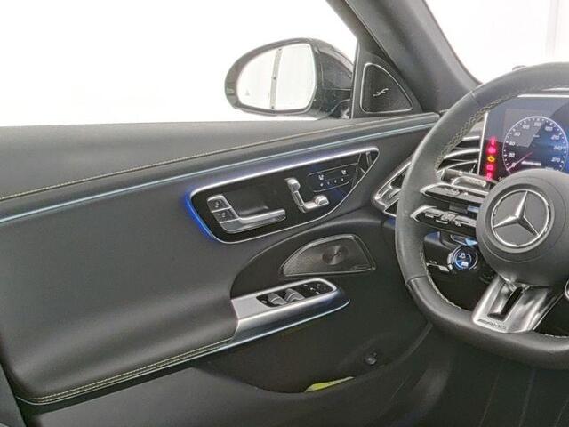 Mercedes-Benz E-KLASSE AMG 53 4MATIC+ Edition 1 | Superscreen | Premium plus | Massage | Trekhaak | Winter pakket | Rij assistentiepakket plus |