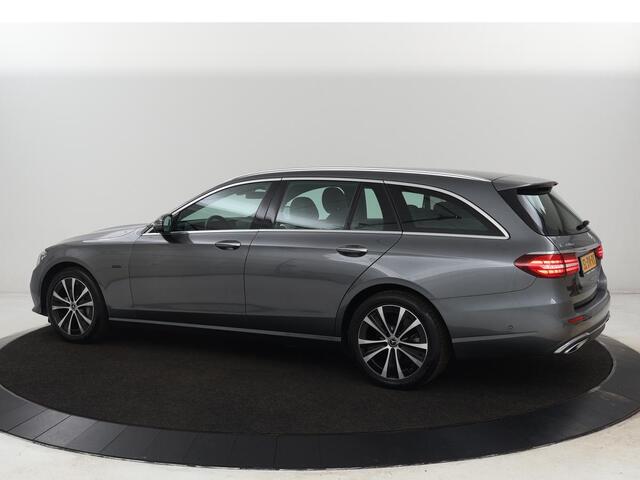 Mercedes-Benz E-KLASSE 300e Avantgarde | Leder | Stoelverwarming | 360 Camera | Keyless | Carplay | Sfeerverlichting | Widescreen | Navigatie | Park Asisst | PHEV | Plug In