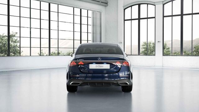 Mercedes-Benz E-KLASSE 300e Sport Edition | Panoramaschuifdak | Premium Plus | Night | Rijassistentiepakket Plus | Stoelventilatie | Burmester | Airmatic |