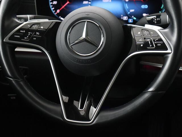 Mercedes-Benz E-KLASSE 300e Luxury Line | Leder | Stoelverwarming | Carplay | Sfeerverlichting | Full LED | Camera | Navigatie | Widescreen | Park Assist | PHEV | Plug In