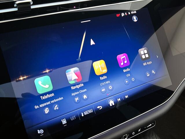 Mercedes-Benz E-KLASSE 300 e Sport Edition | Premium pakket | Stoelventilatie voor | Sluitbekrachtiging | Trekhaak | MBUX Superscreen | Burmester® 4D sound system | 360°-camera | DISTRONIC | DIGITAL Light |