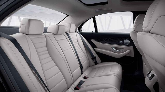 Mercedes-Benz E-KLASSE 300 e Premium Plus | AMG | Burmester | Panoramadak | Memory | Widescreen | Multibeam