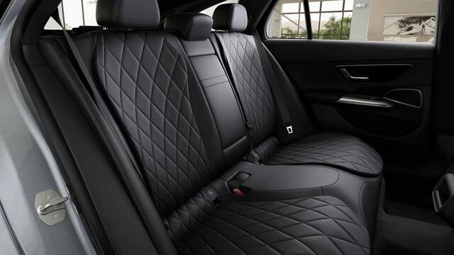 Mercedes-Benz E-KLASSE All-Terrain 300 de 4MATIC All-Terrain | Panoramadak | Trekhaak | Hyperscreen | Stoelventilatie | Keyless | Memory | 20" lichtmetalen velgen |