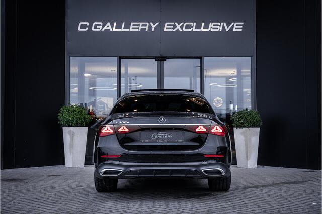 Mercedes-Benz E-KLASSE E300 e AMG Line - Origineel NL | Panorama | Passenger Display | Burmester | Memory