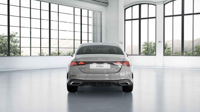 Mercedes-Benz E-KLASSE 300e Sport Edition | Panoramaschuifdak | Head-up | Trekhaak | Burmester | Nightpakket |