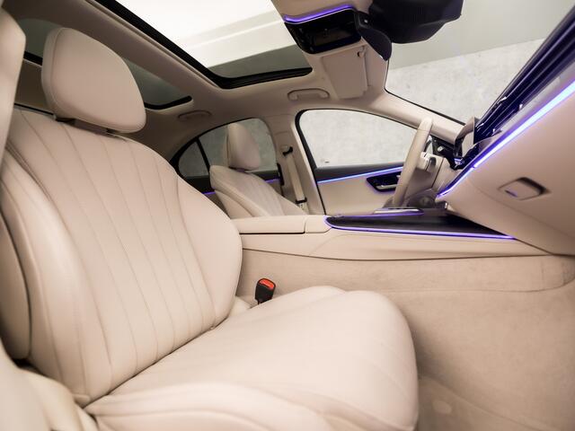 Mercedes-Benz E-KLASSE 300 e 4MATIC Exclusive Line 313Pk (PASSAGIER DISPLAY, PANORAMADAK, ACHTERAS STURING, LUCHTVERING, COMFORTSTOELEN, DIGITAL LIGHT, 1e EIGENAAR, NIEUWSTAAT)