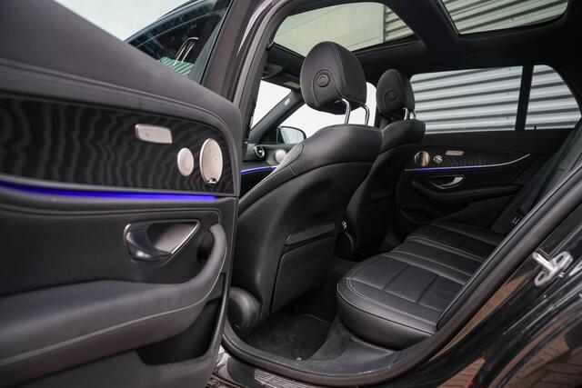Mercedes-Benz E-KLASSE E300 de Panodak Burmester 360 Camera HUD Trekhaak Keyless