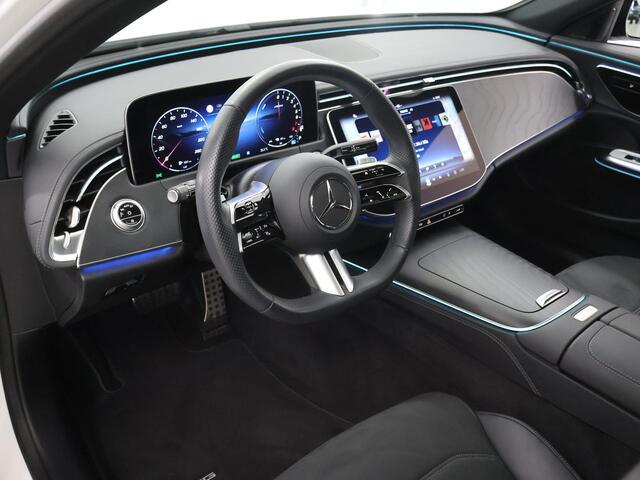 Mercedes-Benz E-KLASSE 300 e AMG Line | AMG | Panoramadak | Winter pakket | Night pakket | 20 inch lichtmetalen velgen |