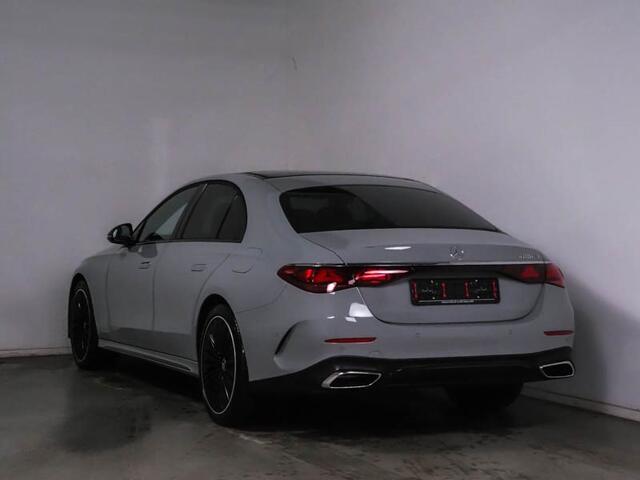 Mercedes-Benz E-KLASSE 300 e AMG Line