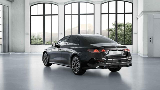 Mercedes-Benz E-KLASSE 300e Sport Edition | Night | Panoramadak | Superscreen | Burmester | Stoelverwarming/ventilatie | Rijassistentiepakket | Head-up display |