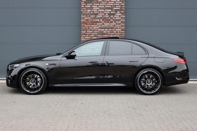 Mercedes-Benz E-KLASSE AMG 53 4MATIC+ Premium | 585pk | Hyperscreen | Achterasbesturing | Distronic | Burmester | HUD | Digital Light | Stoelverwarming | Surround Camera | Keyless Go |