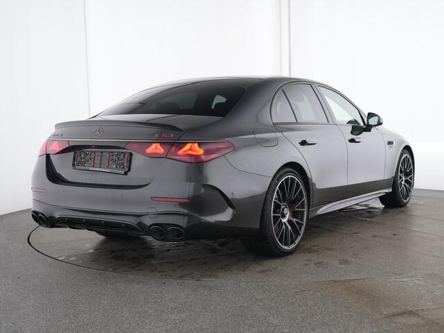 Mercedes-Benz E-KLASSE Mercedes-AMG 53 4MATIC+ AMG DYNAMIC PLUS Paket | AMG Driver's Package | Panorama Schuif-Kanteldak | Rijassistentiepakket plus | Burmester® | Head-up-Display. Inclusief 24 maanden MB Certified garantie voor Europa.