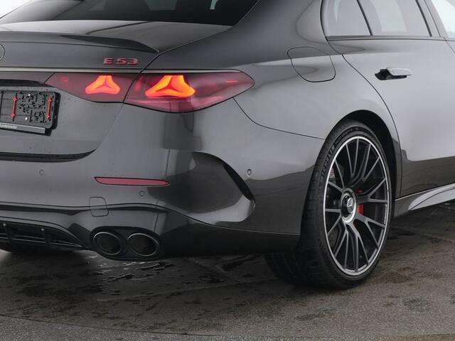 Mercedes-Benz E-KLASSE Mercedes-AMG 53 4MATIC+ AMG DYNAMIC PLUS Paket | AMG Driver's Package | Panorama Schuif-Kanteldak | Rijassistentiepakket plus | Burmester® | Head-up-Display. Inclusief 24 maanden MB Certified garantie voor Europa.